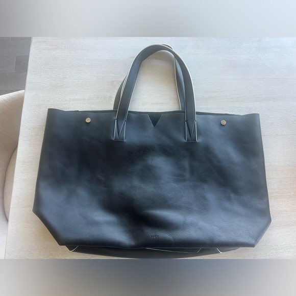 Vince Signature Collection East/West Italian Leather Tote in Black/White - Picture 5 of 17
